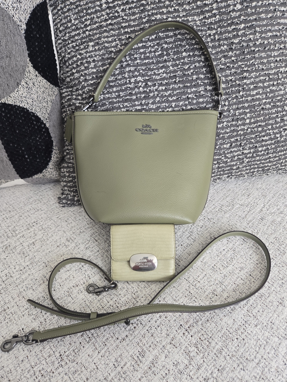 Coach Olive Green Bucket Bag Both Straps And Matching Wallet